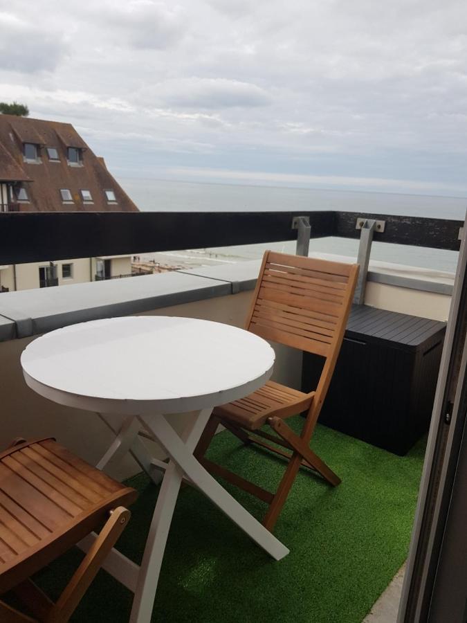 Appartement Liza 2 Pieces Vue Mer A Cabourg Luaran gambar